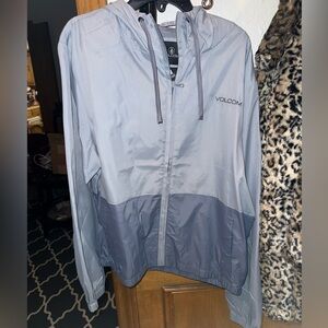 Color block blue Volcom NWT windbreaker size small